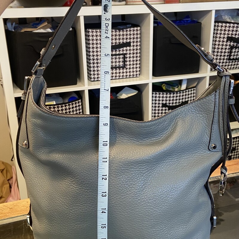 Gry Pebble Lther Purse<br />
Grey<br />
Size: Purse