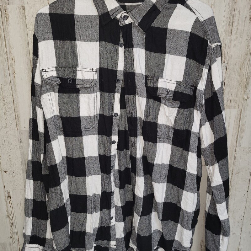 2X Black Plaid Flannel