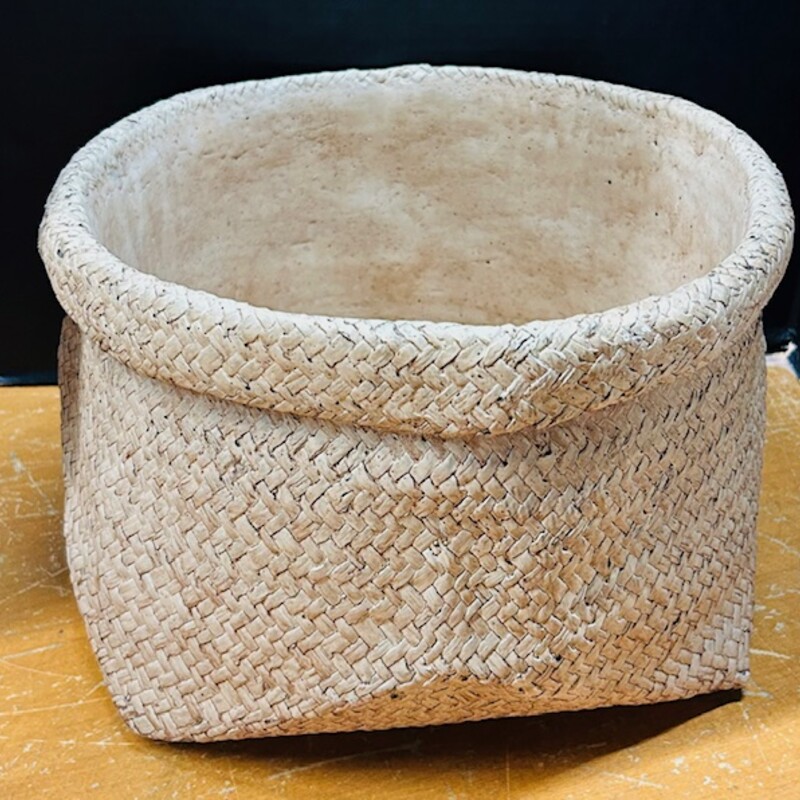 Woven Look Pottery Pot Planter
Cream, Size: 14x9H