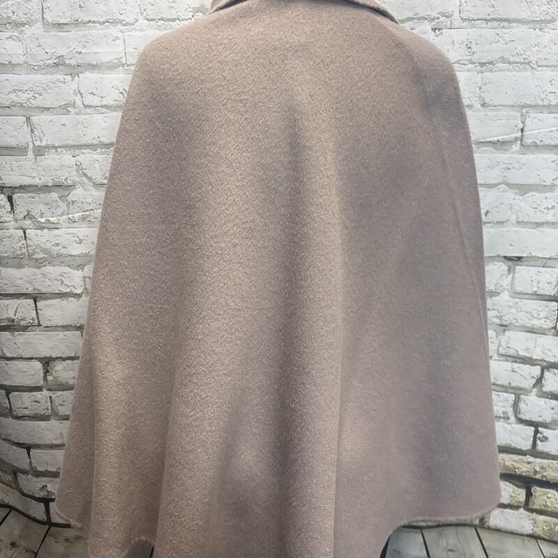 W D, Taupe, Size: OSFM