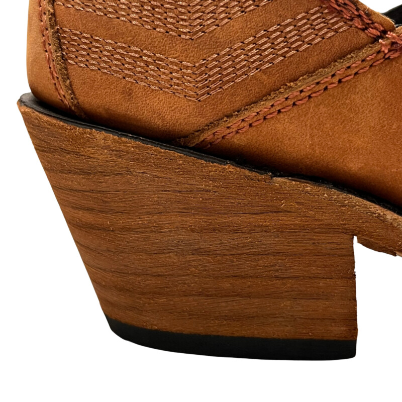 Liberty Black Barley Fields Booties<br />
Full-grain leather<br />
Zipper closure on interior<br />
Snip toe<br />
Leather lining<br />
Leather outsole<br />
2 1/2 western heel<br />
Color: Cognac<br />
Size: 8.5