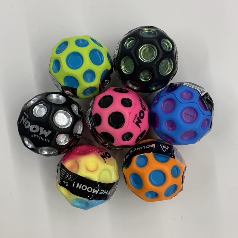 Moonball, Size: Bouncy, Item: NEW