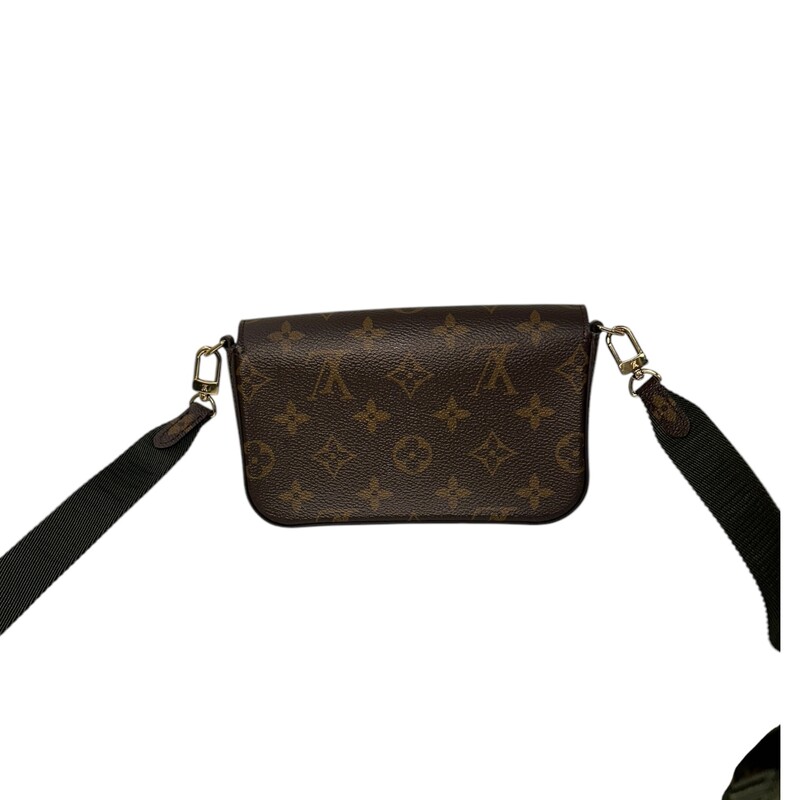 Louis Vuitton Felicie Strap & Go Monogram<br />
<br />
Date Code: Chipped<br />
<br />
Dimensions:<br />
7W x 4.5H x 1.5D<br />
13.5-21 strap drop<br />
<br />
In very good condition. Light wear throughout the bag.<br />
<br />
Comes with original dust bag and box.