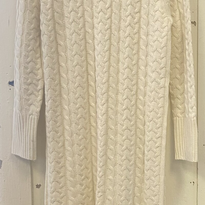 Crm Cable Sweater Dress<br />
Cream<br />
Size: Medium