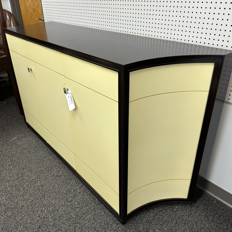 Mid Century Modern Style Sideboard, Wood<br />
Size: 78x22x40