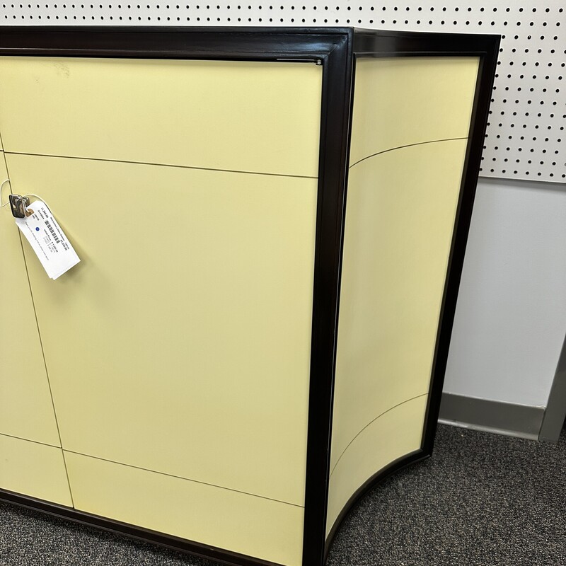 Mid Century Modern Style Sideboard, Wood<br />
Size: 78x22x40