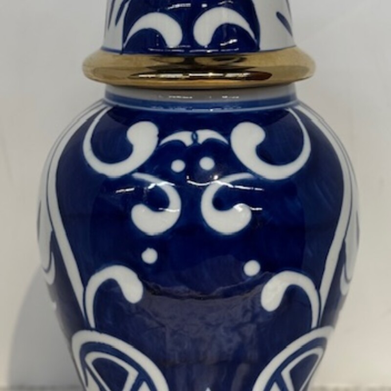 Scroll Lidded Ginger Jar
Blue White Gold
Size: 7.5x15H