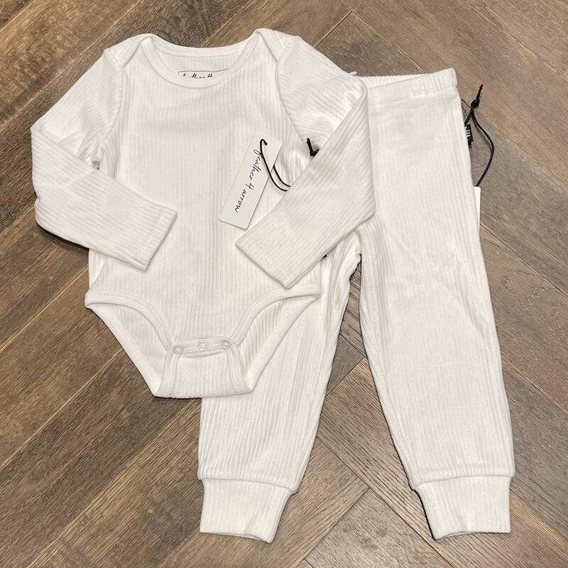 Feather 4 Arrow Clothing, White, Size: 18-24M