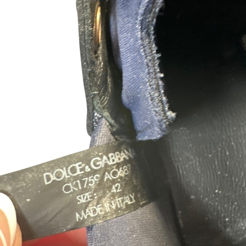 Dolce & Gabbana Denim<br />
Blue<br />
Size: 42<br />
<br />
Dolce & Gabbana Two Tone Denim Sneakers<br />
<br />
Size 42<br />
<br />
Very Good condition.  Some minor scuffs<br />
<br />
Does not come with the original dust bag or box.