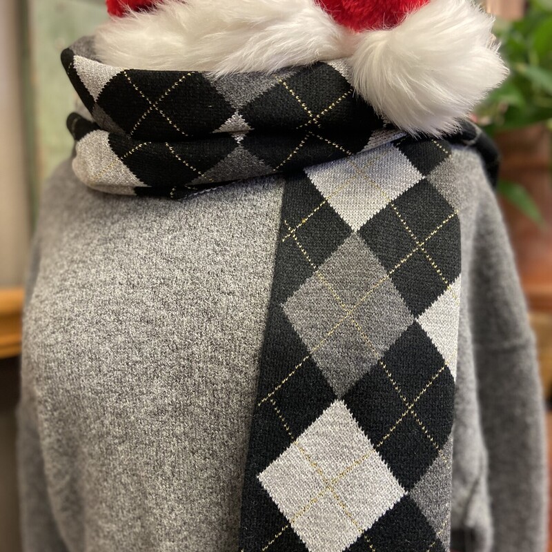 NWT Bk/gr/G Argyle Scarf