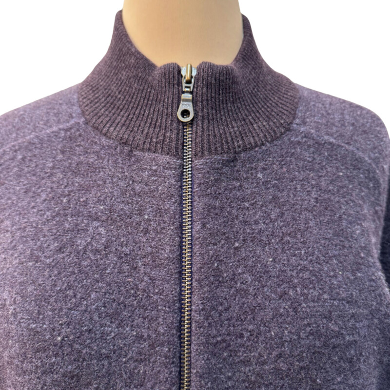 Patagonia Zip Jacket<br />
100% Wool<br />
Color:  Lavender<br />
Size: Medium