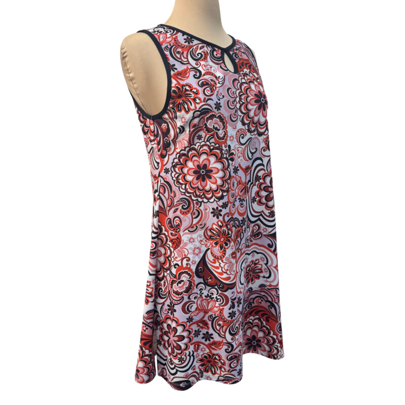 Nuu Muu Active Dress<br />
Poppy/Firecracker 2013 Pattern<br />
Sleeveless with Keyhole Detail<br />
Colors: Red, Black, Cream and Pink<br />
Size: Large