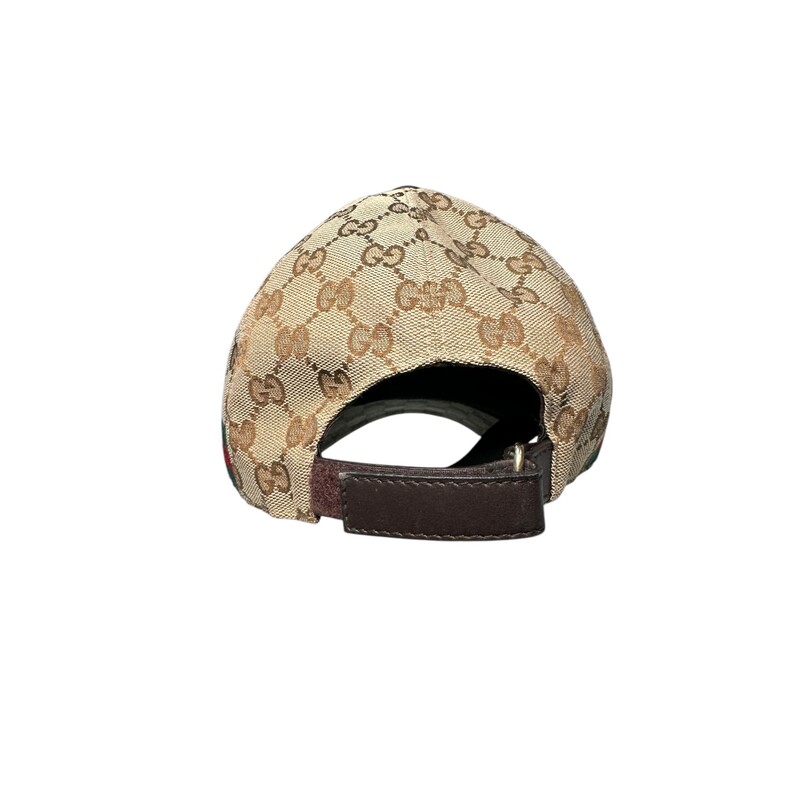 Gucci Gg Canvas Baseball Hats

Size: Medium 58

In very good condition. Light wear to the exterior trim of hat.

Does not come with the original dust bag or box.