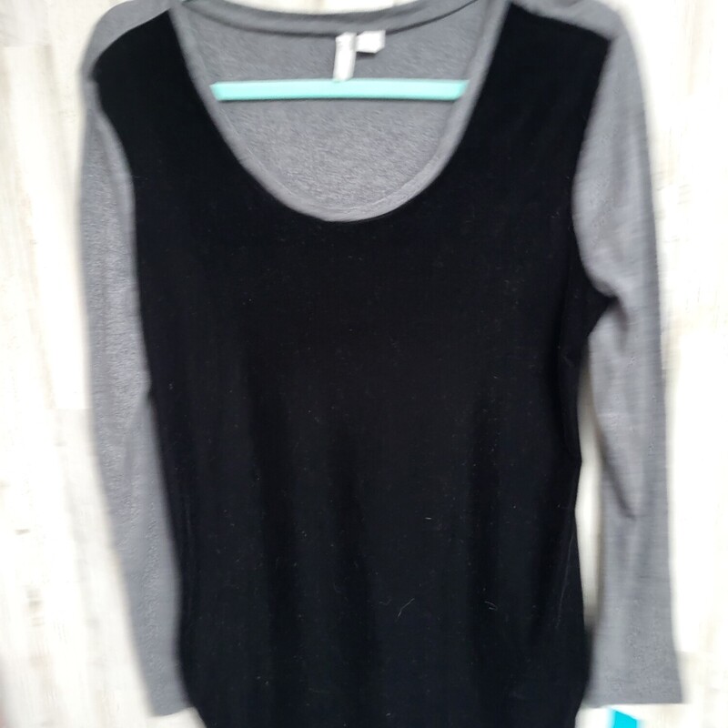 M Black Velvet Raglan Top