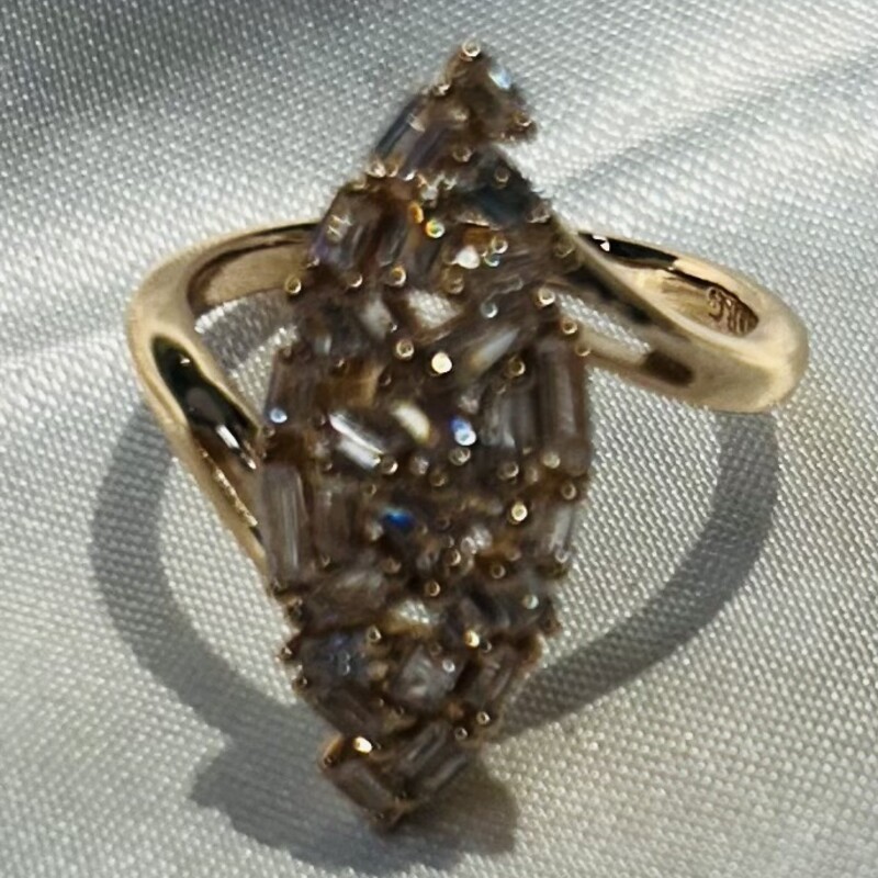 585RG Oval CZ Ring
Rose Gold Clear Size: 7.5