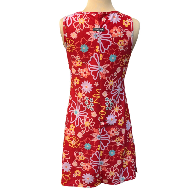 Nuu Muu Active Dress<br />
Fruit Punch 2012 Pattern<br />
Sleeveless with Keyhole Detail<br />
Colors: Red, Mint, Lilac, Peach and Yellow<br />
Size: Medium