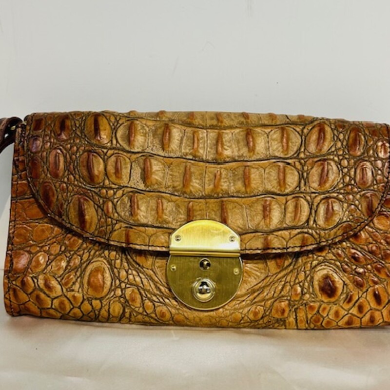 Brahmin Locked Croc Crossbody Handbag
Brown Tan Gold Size: 8 x 5H
Comes with key