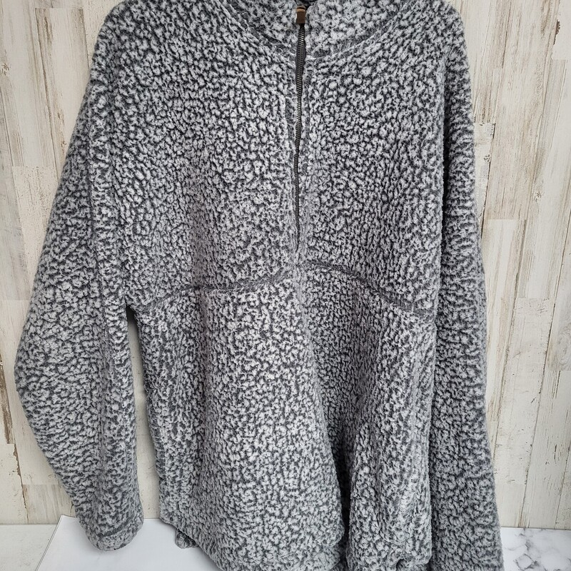 1X Grey Sherpa Pullover