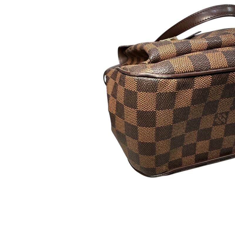 Louis Vuitton Uzes Damier Ebene Tote<br />
<br />
Date Code:BO0034<br />
<br />
Dimensions:<br />
<br />
Heigth:11.25<br />
Width: 13.5<br />
Depth: 4.75<br />
<br />
Very good condition. Some interior marks and minor corner wear.<br />
<br />
<br />
Does not come with the original dust bag or box.