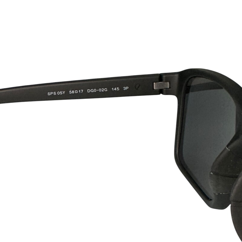 Prada SPS 05Y<br />
Black<br />
 Size: OS<br />
Light scratching<br />
Comes with original case.No box.