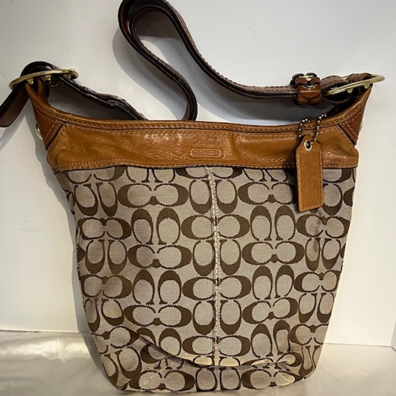 Coach Bleeker Hobo Bag
Brown and Tan
Size: 14x11H