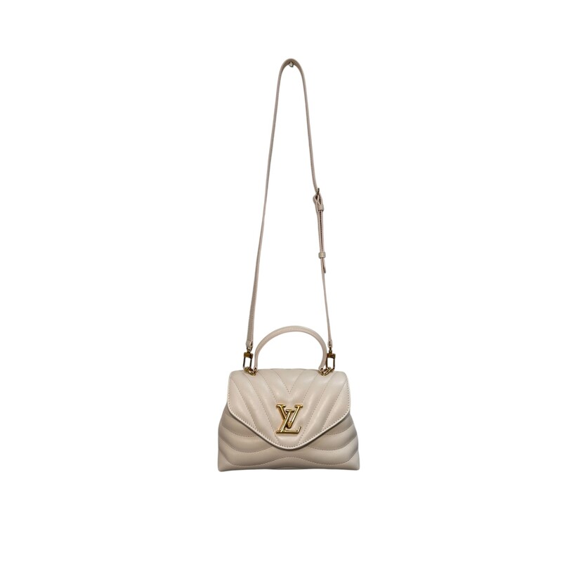 Louis Vuitton Hold Me New Wave Ivory Chain Two Way Handbag<br />
<br />
Date Code:Microchip<br />
<br />
Dimensions:<br />
9W x 6H x 3D<br />
<br />
In excellent condition.<br />
<br />
Comes with original dust bag and box.