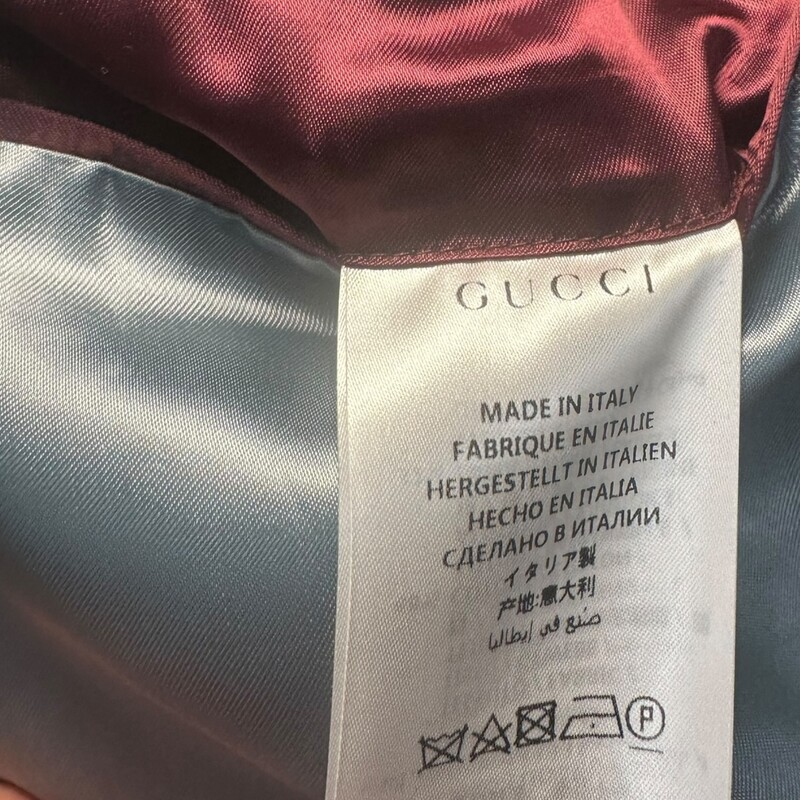 Gucci Diamond Logo Blazer Navy<br />
<br />
Size 52<br />
<br />
In excellent condition.