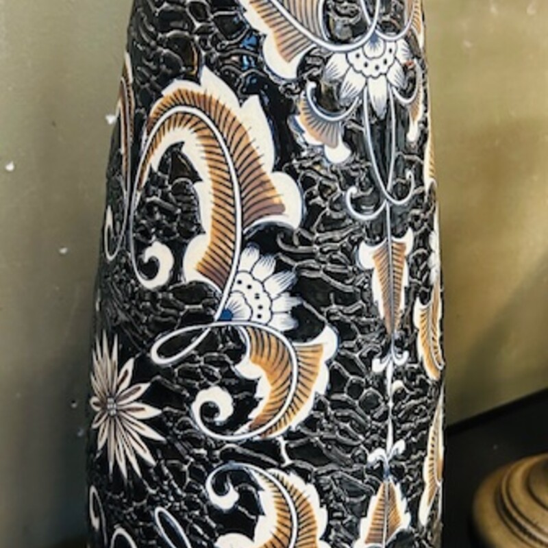 Asian Textured Cylinder Vase
Black Brown White Size: 8 x 17H