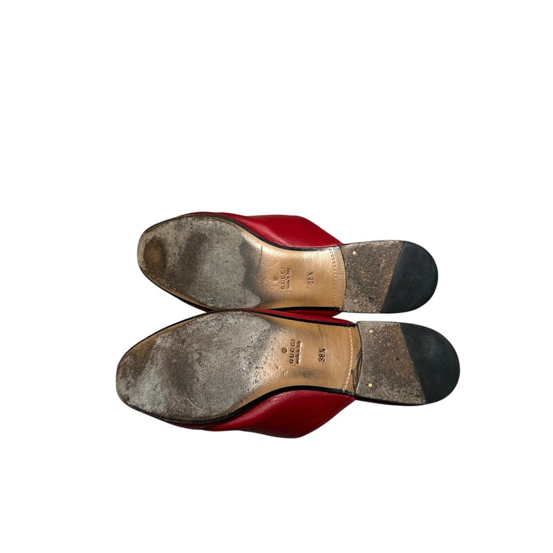 Gucci Horsebit Princeton Loafer, Red, Size: 38.5<br />
Style Code: 423513 04E<br />
Very Good condition. Some distressing of the leather and some wear on soles<br />
Does not come with the original dust bag or box.