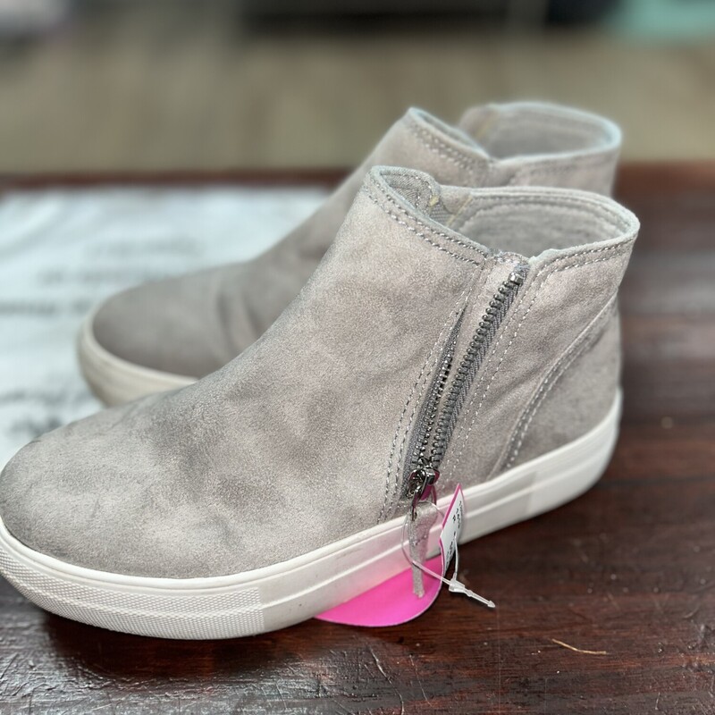 A6 Grey Zip Up Booties