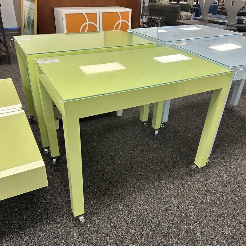 Lacquered Desk +Glass, Light Green with One Drawer. No chair is included.
Size: 38x24x30