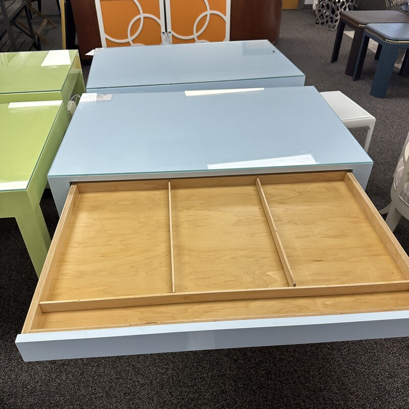 Lacquered Desk +Glass Top, Light Blue with One Drawer. No chair is included.<br />
Size: 38x24x30