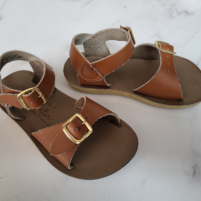 8 Tan Surfer Sandals