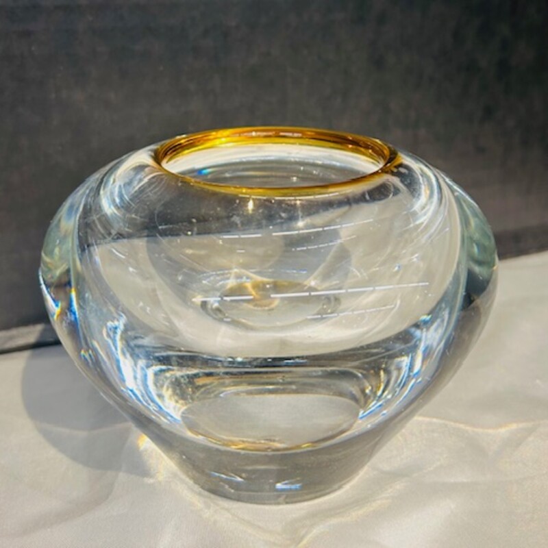 Polish Heavy Glass Round Vase
Clear Amber
Size: 5 x 4H