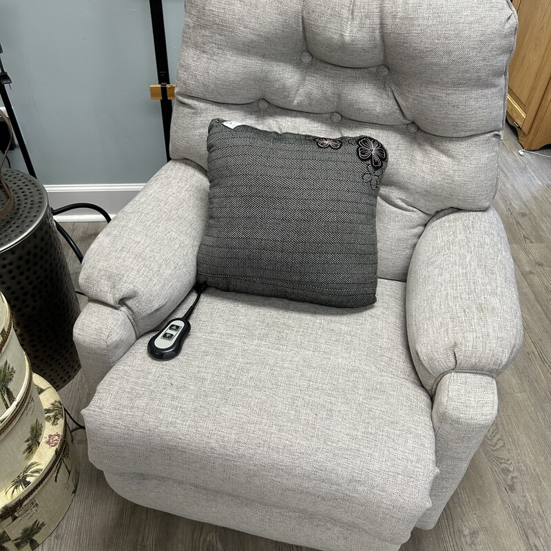 BF Myers Power Recliner