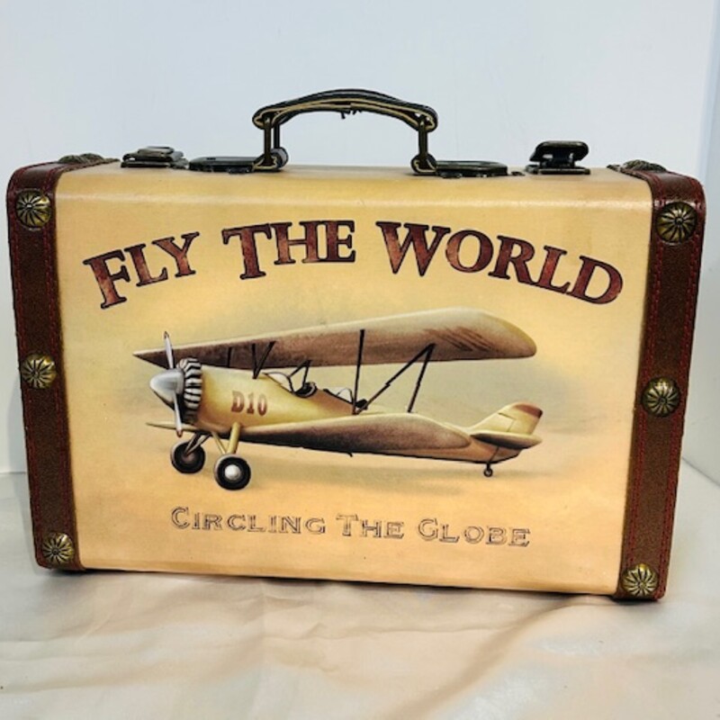 Fly The World Mini Trunk
Tan Brown Yellow Size: 11 x 5 x 9H