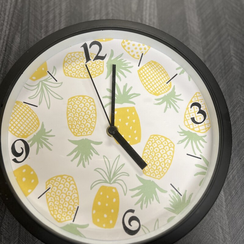 Pineapple Clock