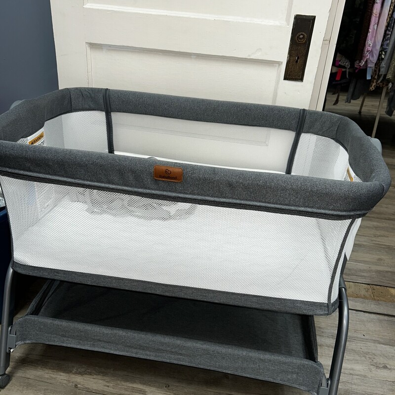 Grey Bassinet