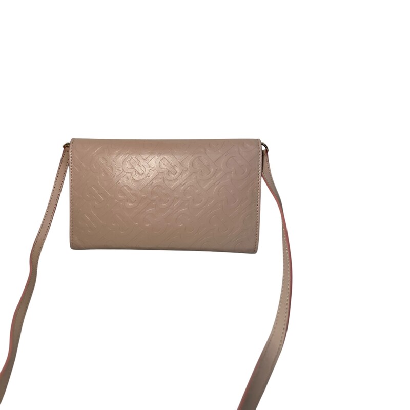 Burberry TB Logo Crossbody<br />
<br />
Dimensions:8L x 5H<br />
<br />
In excellent condition. Like new.<br />
<br />
Does not come with original box or dust bag.