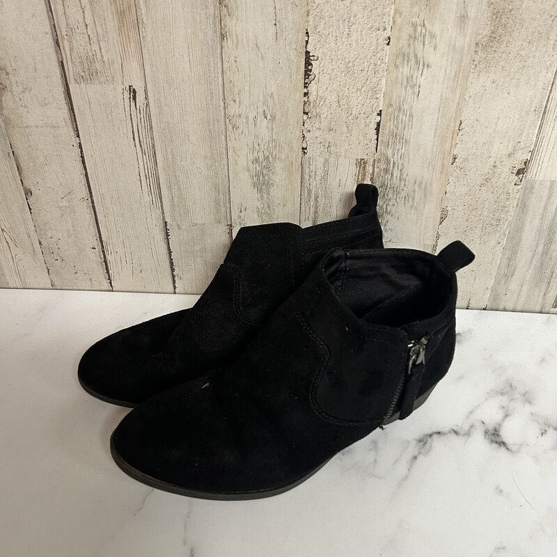 A7 Black Zip Booties