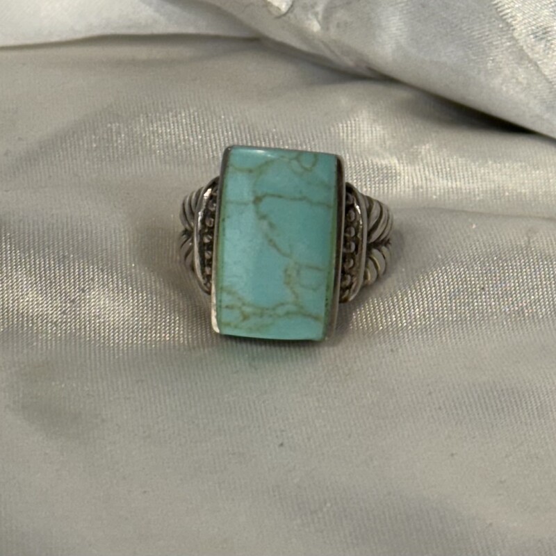 925 Rectangle Turquoise Stone Ring
Turquoise Silver Size: 7