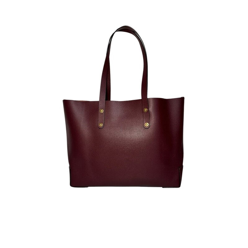 Burberry Crest Logo Leather Bordeaux Tote

Dimensions:13in L x 12in H

In very good condition. Some minor interior marks.

Does not come with original dust bag or box.