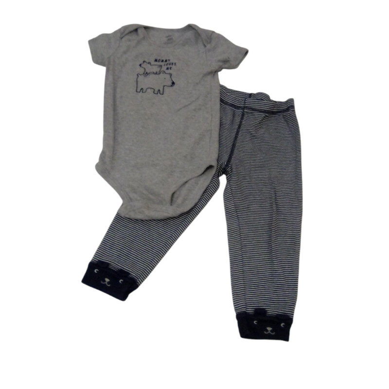 2pc Onesie/Pants:Bears, Boy, Size: 24m

Located at Pipsqueak Resale Boutique inside the Vancouver Mall, Suite 230, (upstairs between Round 1 and Golds Gym) or online at: #pipsqueakresale

All items are photographed prior to being steamed. Cross posted, items are located at #PipsqueakResaleBoutique, payments accepted: cash, paypal & credit cards. Any flaws will be described in the comments. More pictures available with link above. Local pick up available at the #VancouverMall, tax will be added (not included in price), shipping available (not included in price, *Clothing, shoes, books & DVDs for $6.99; please contact regarding shipment of toys or other larger items), item can be placed on hold with communication, message with any questions. Join Pipsqueak Resale - Online to see all the new items! Follow us on IG @pipsqueakresale & Thanks for looking! Due to the nature of consignment, any known flaws will be described; ALL SHIPPED SALES ARE FINAL. All items are currently located inside Pipsqueak Resale Boutique as a store front items purchased on location before items are prepared for shipment will be refunded.

#resalerocks #shopsmall #pipsqueakresale #shopvanmall #vancouverwa #portland #reusereducerecycle #fashiononabudget #chooseused #consignment #savemoney #shoplocal #weship  #shopvanmall #vancouvermall #vancouver #vancouverwashington #keepusopen #shoplocalonline #resale #resaleboutique #mommyandme #minime #fashion #reseller #usedclothing #usedtoys #secondhand #consign #store #clothes #womensclothes #kidsclothes #shopvancouvermall