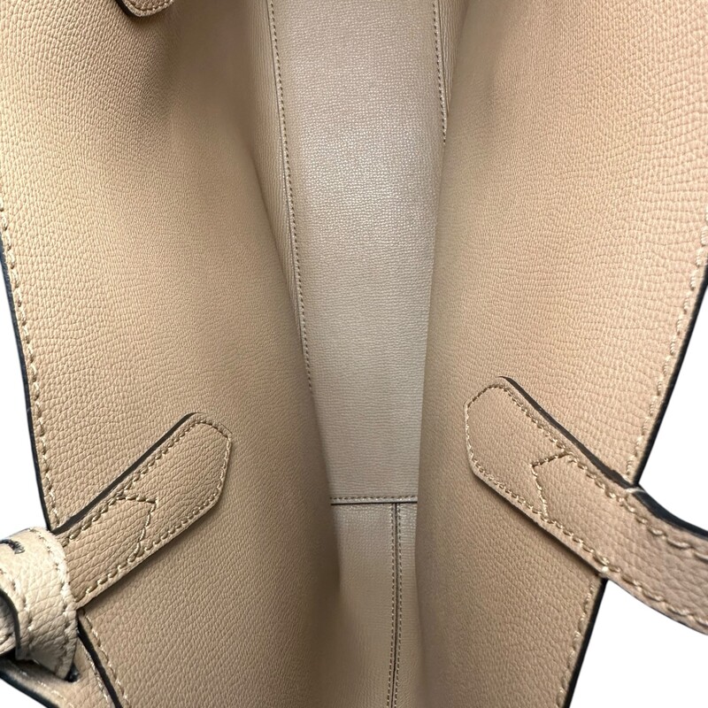 Burberry Haymarket Check Reversible Tote<br />
<br />
Dimensions: 13 L x 11H<br />
<br />
In very good condition. Some corner wear. Some interior pen marks.<br />
<br />
Does not come with original dust bag or box