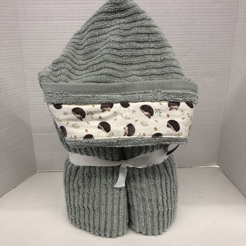 By Julia, Size: Towel, Item: Hooded