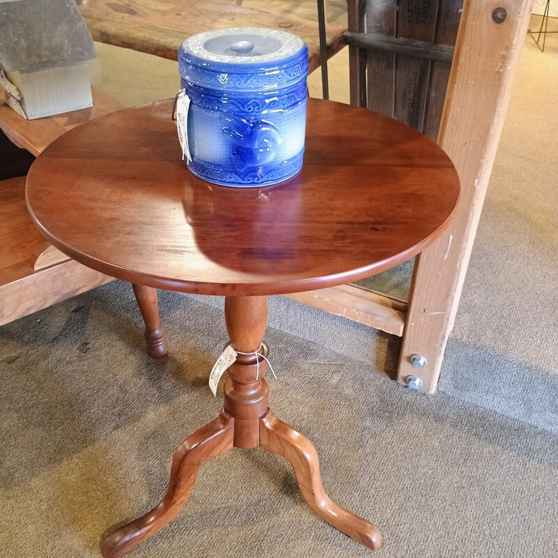 Wood Rd Pedestal Table