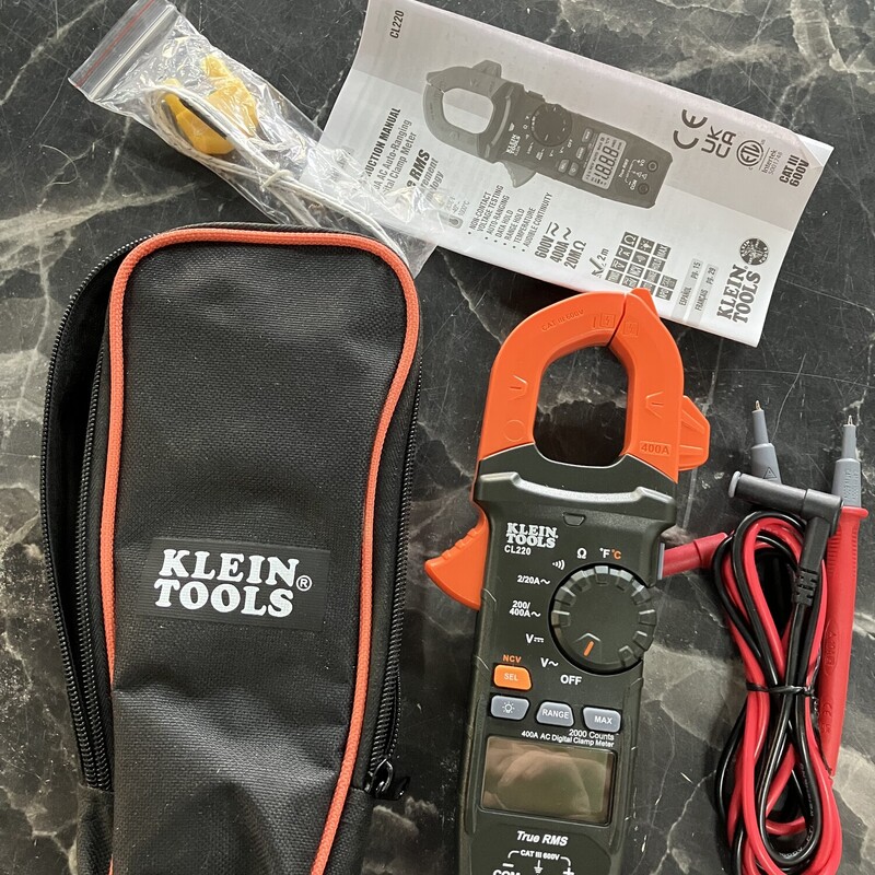 Digital Clamp Meter