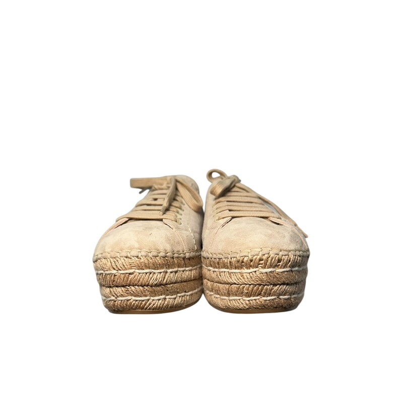 Prada Espadrilles Suede Tan<br />
<br />
Size: 41<br />
<br />
In excellent condition.<br />
<br />
Does not come with the original dust bag or box.