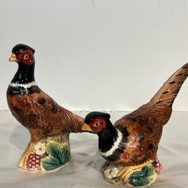 Fitz & Floyd  Pheasant Salt and Pepper
Brown, Black, White, Green
Size: Set Of 2