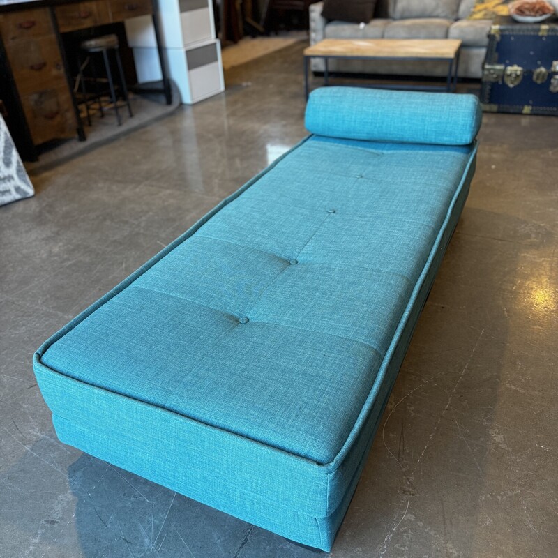 Matrix Lux Day Bed